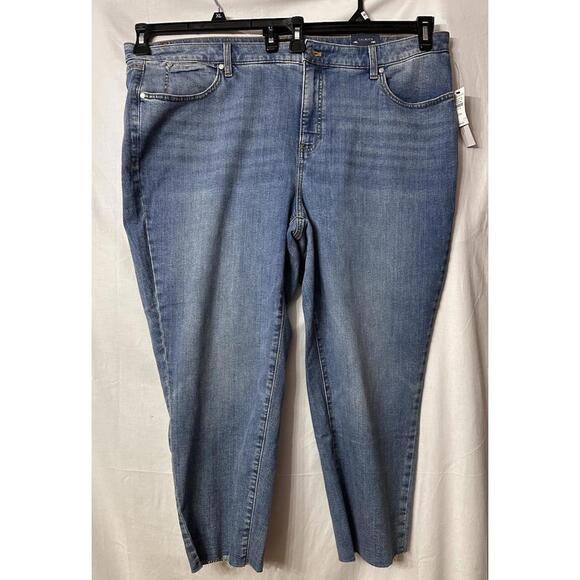 NWT Talbots Womens Light Wash Straight Leg Cropped Stretch Jeans Denim Plus 22W - Picture 1 of 12
